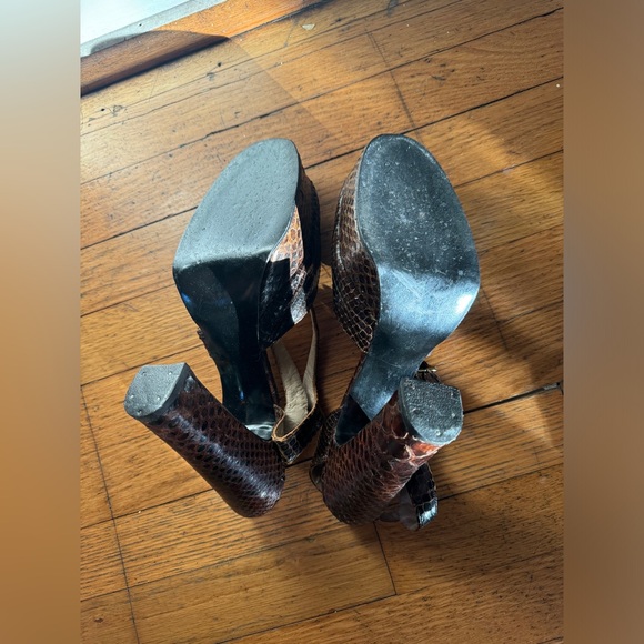 70s Vintage Terry De Havilland SnakeSkin Platform Pumps Sz 6.5 - Picture 10 of 16